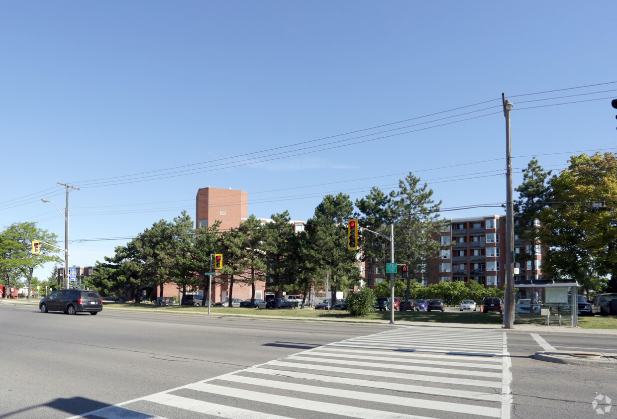 Building Photo - Mohawk Gardens