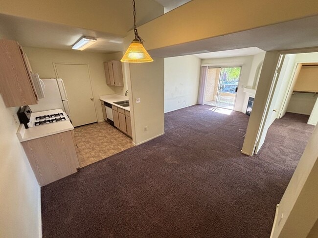 Foto del edificio - Fabulous1BED/2BATH Condo located in Spring...