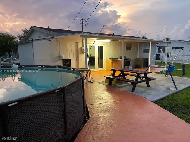 Building Photo - 3 br, 2 bath House - 20431 SW 118th Ave # ...