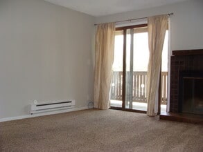 Building Photo - 998 W Beaver Creek Blvd