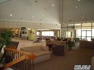 Building Photo - 151 Birchwood Rd