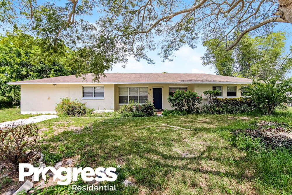 Primary Photo - 1308 Japonica Ln