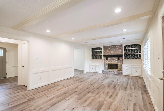 Foto del edificio - 15626 Canterbury Forest Dr