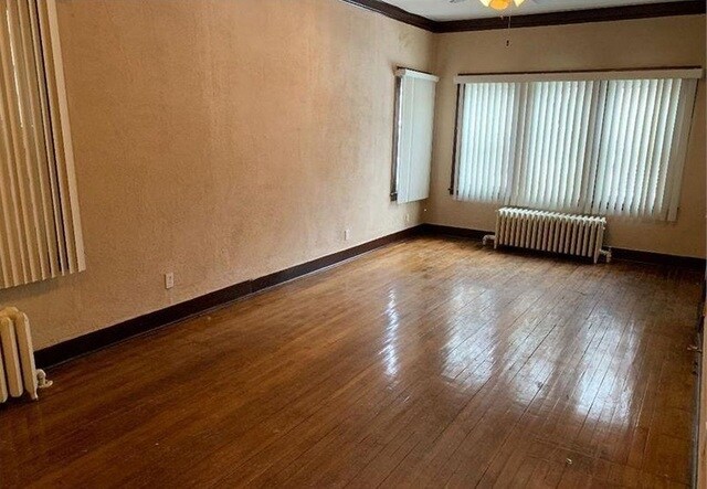 Foto del edificio - 4926 W Congress Pkwy