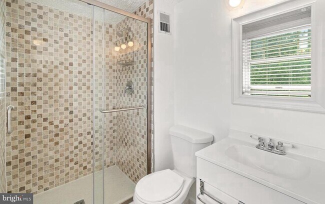 Foto del edificio - 20321 Watkins Meadow Dr