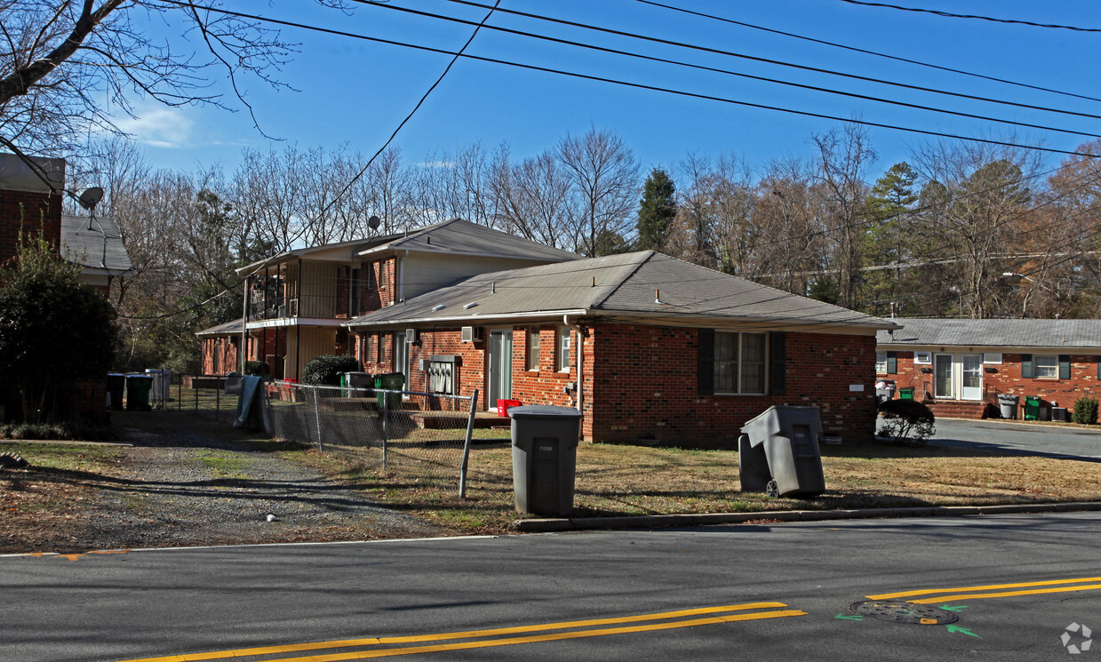 Building Photo - Craig Gardens Apartments