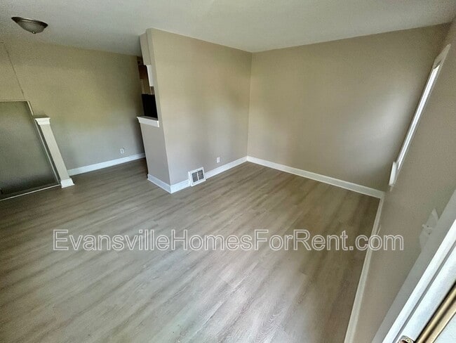 Building Photo - 1206 S 1208 Boeke Rd