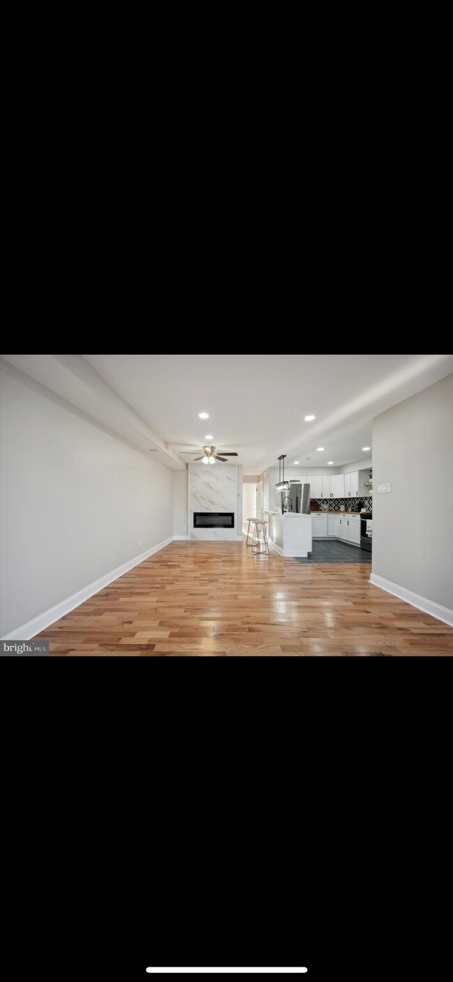 Building Photo - 2626 Island Ave