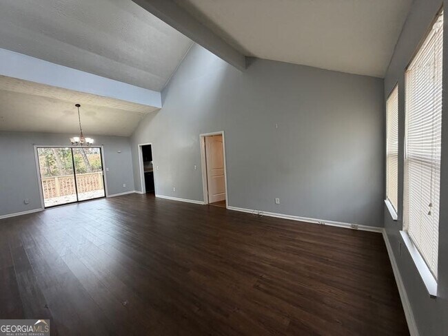 Foto del edificio - 804 Emerald Forest Cir SW