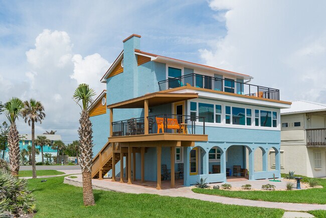 Building Photo - 6060S - Oceanfront Vacation Dream Home
