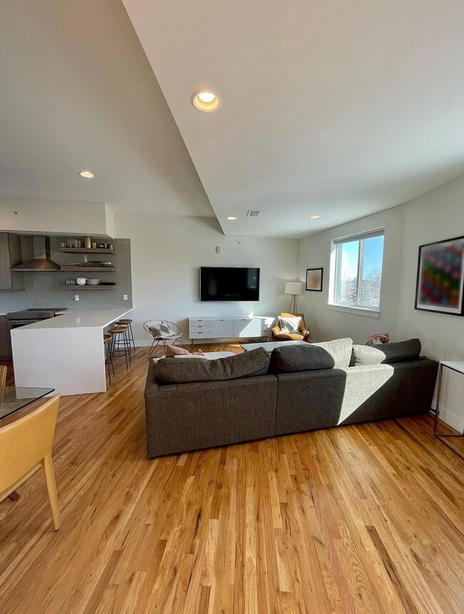 Living room - 2530 28th St