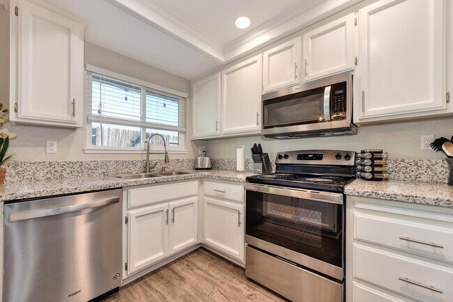 Foto del edificio - 8313 Crossoak Way