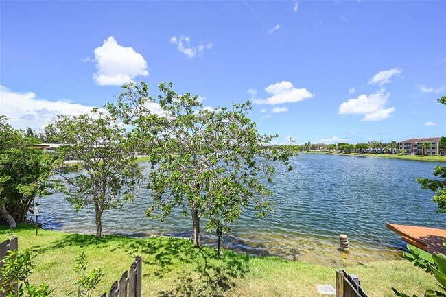 Foto del edificio - 4122 SW 61st Ave