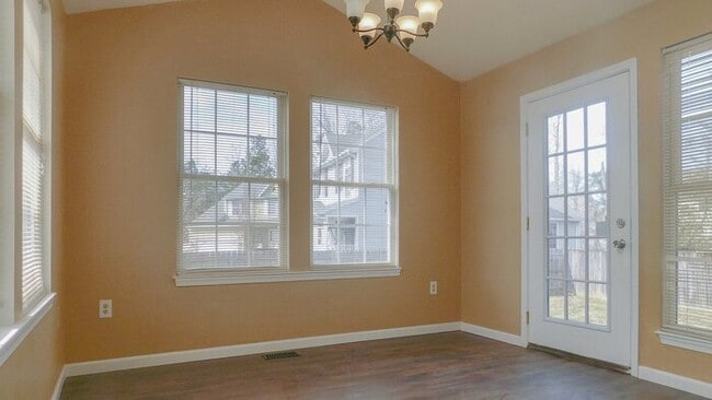 Building Photo - 22643 Kinnegad Dr