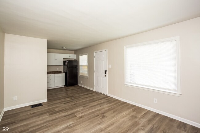 Foto del edificio - 5301 E 19th Pl