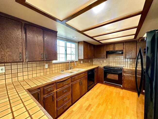 Building Photo - 3547 Willowwood Ave