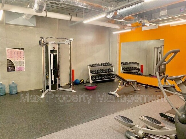 Foto del edificio - 309 E 5th St