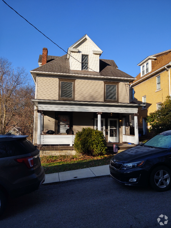 Building Photo - 508 Bredin Ave