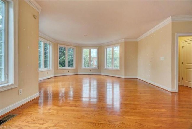 Building Photo - 4 bedroom in Norfolk VA 23508