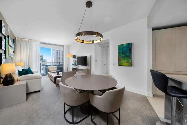 Building Photo - Hyde Resort: Luxe 2BR Beachfront, Private ...