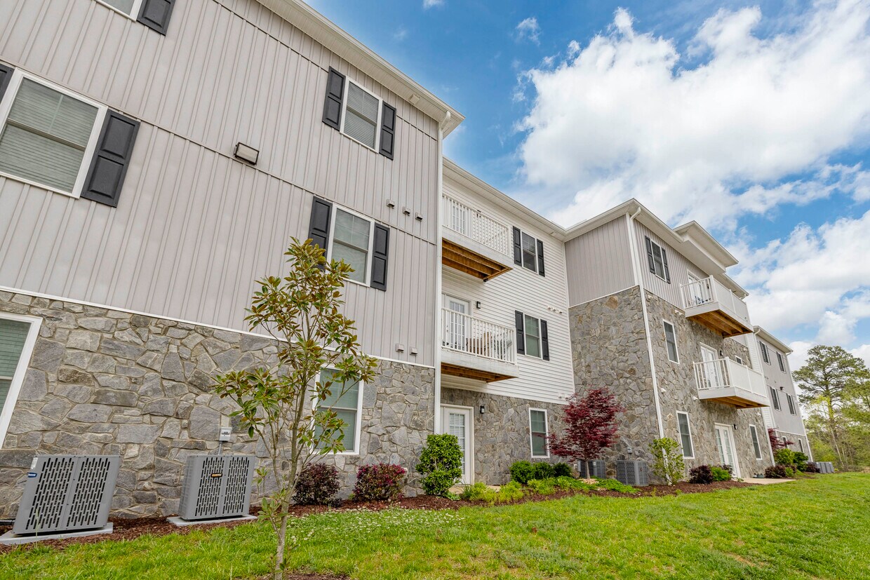 Legacy at Baldwin Ridge Apartments - 1055 Baldwin Ridge Rd