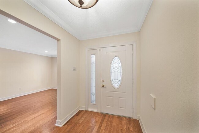 Building Photo - 4419 Grass Valley St