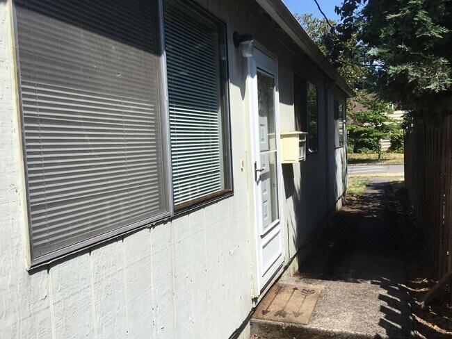 Foto del edificio - Arbor Lodge Ranch