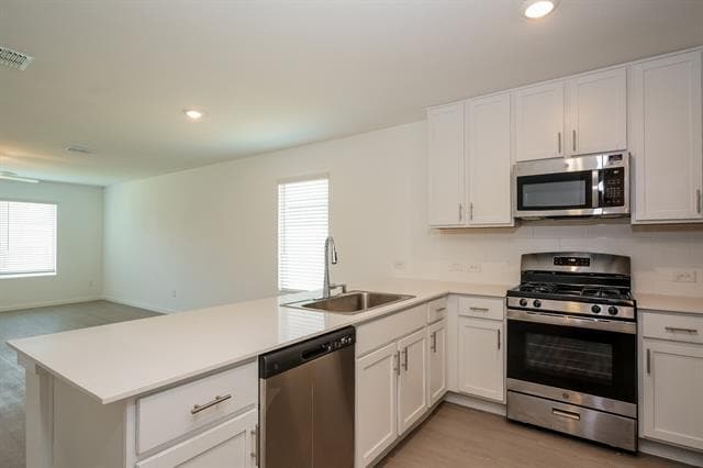 Foto del edificio - 2712 Mistwood Dr