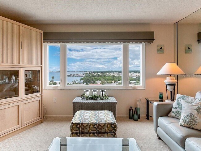 Foto del edificio - 4725 Cove Cir