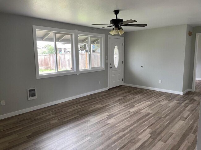 Building Photo - 8722 13th Street NE