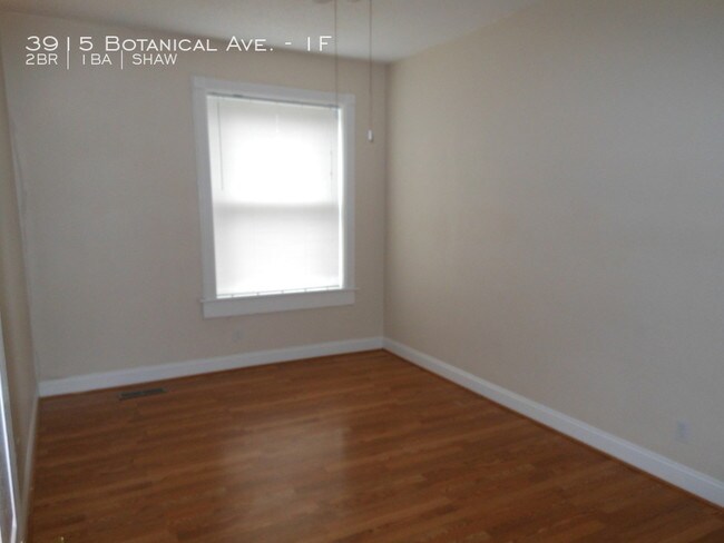 Building Photo - 3915 Botanical Ave
