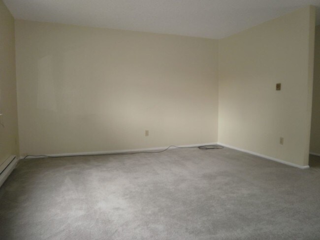 Building Photo - 4654 S Garland Way