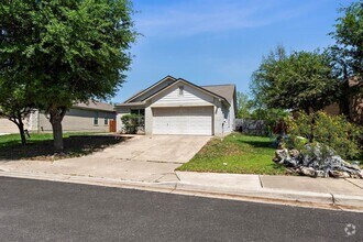 Building Photo - 2207 Kuykendall Dr