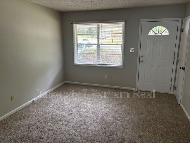 Building Photo - 6270 Stoneway Dr