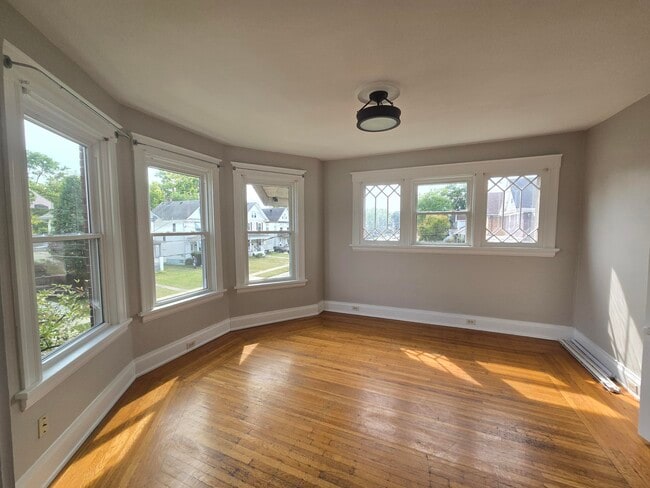 dining room - 2221 Hudson Ave