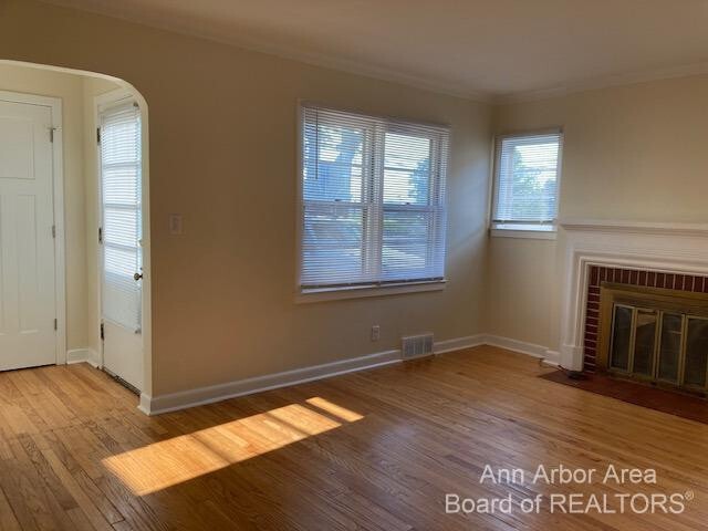 Building Photo - 303 Potter Ave