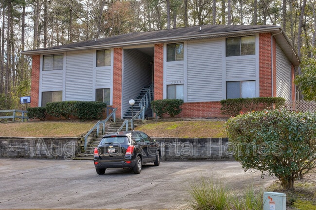 Building Photo - 3512 Woodlake Rd