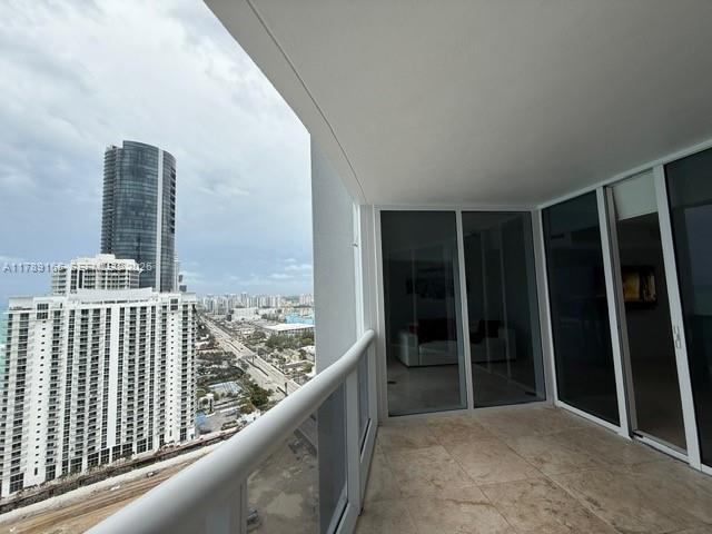 Building Photo - 18911 Collins Ave