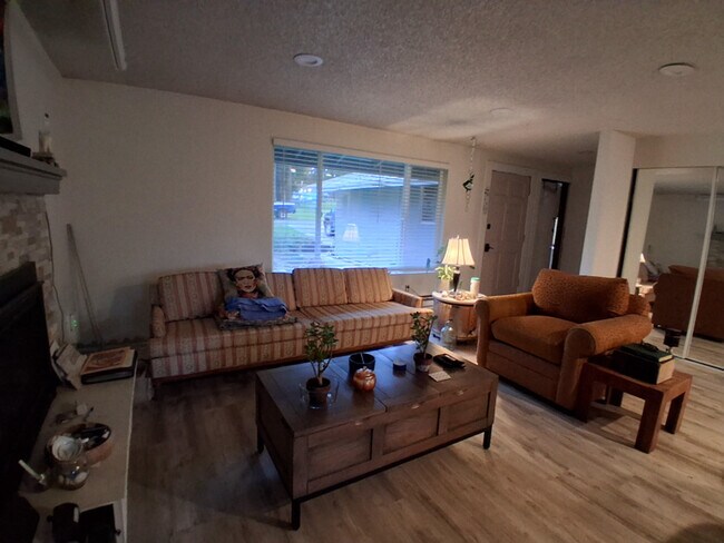 Foto del edificio - 346 NW Dory Dr