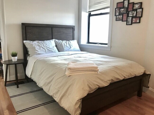 Building Photo - 42 Beach St