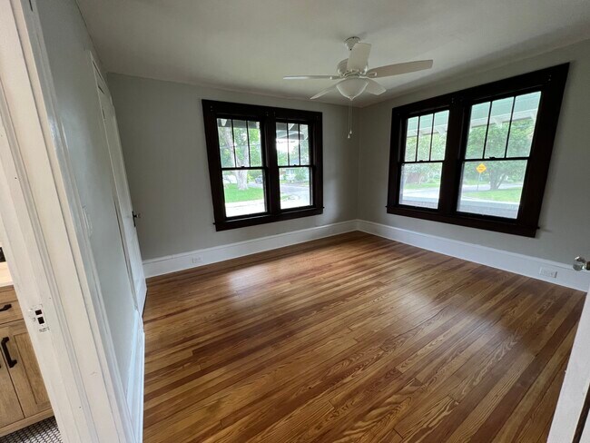 Master Bedroom with En Suite Bathroom - 1602 Pine Grove Ave
