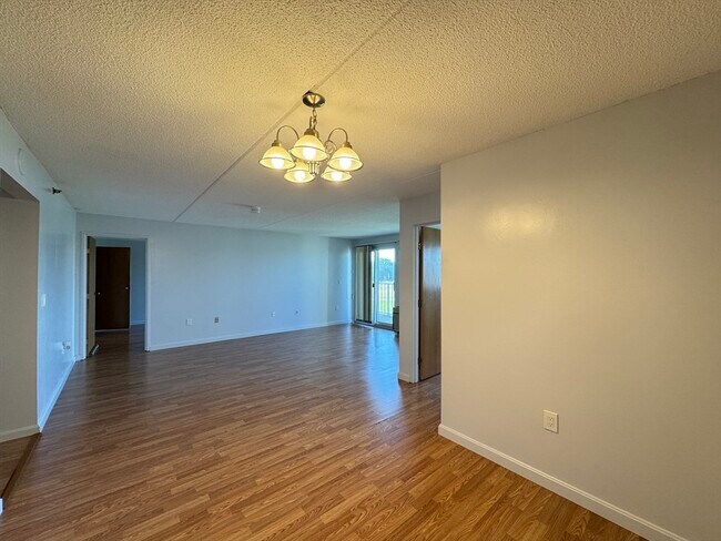 Foto del edificio - 200 Cove Way