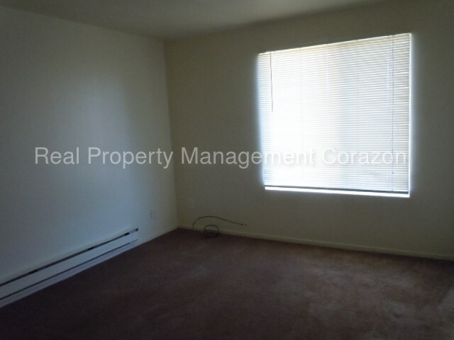 Building Photo - 3915 Clear Acre Ln