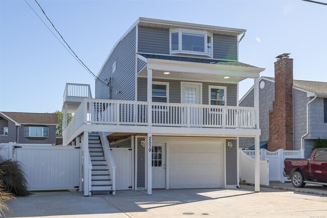 Foto del edificio - 2579 Neptune Ave