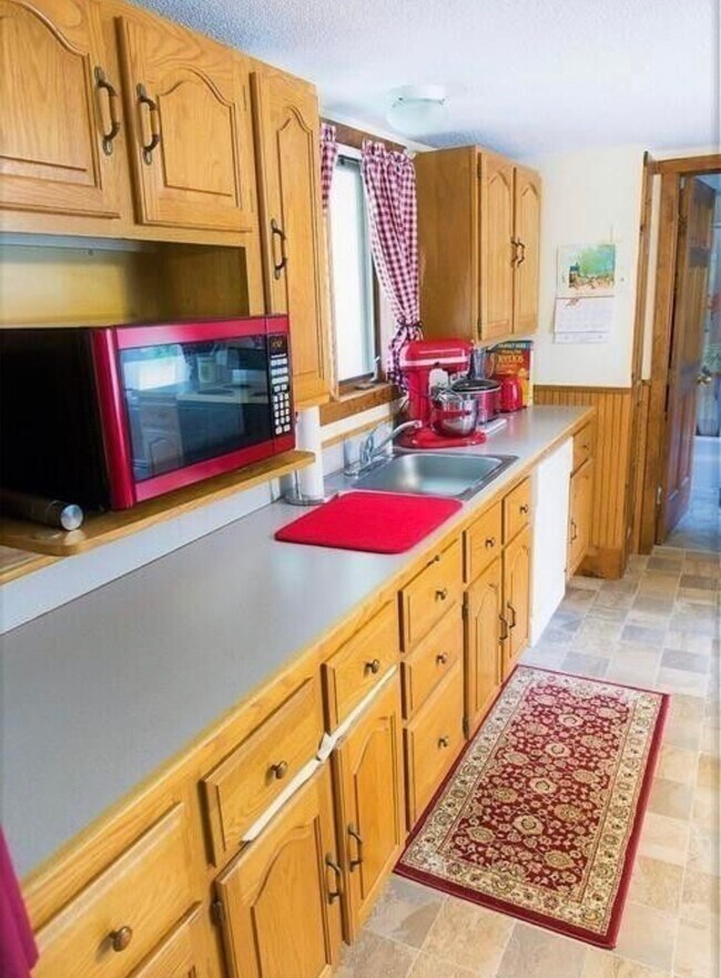 Kitchen - 36 Brookfield Rd