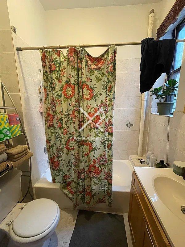 Foto del edificio - 1 bedroom in BROOKLYN NY 11216