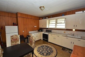 Foto del edificio - 686 Maywood St