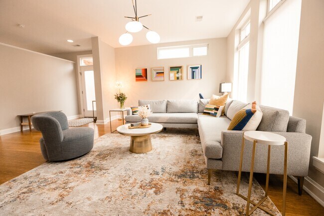 Foto del edificio - 130 Home St