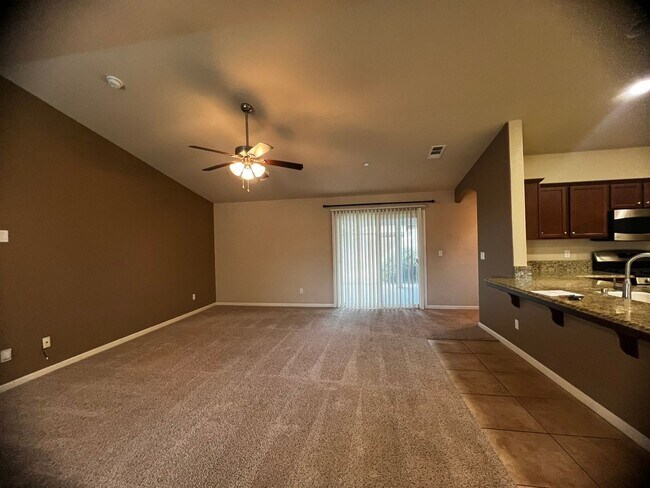 Foto del edificio - 3069 S Foster Ct