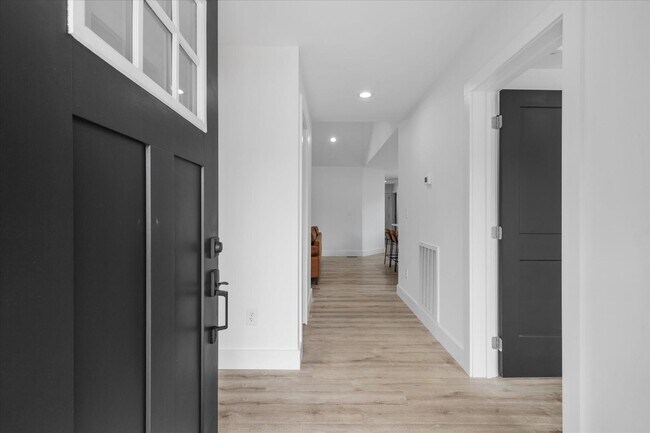 Foto del edificio - 4131 Porter Ave